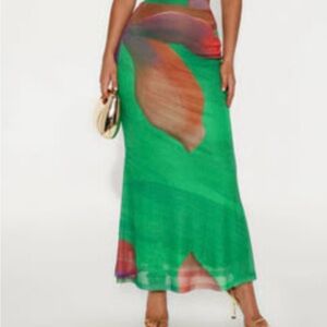 Brand New Fashion Nova shirt Elegant Green and Multicolor Women's Skirt